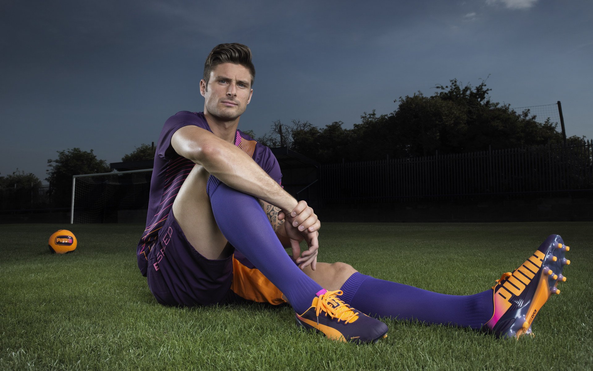 戈贝尔的沉默怒吼，当压力成为爆发的引信